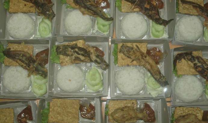 Nas Dus , Nasi Box Semarang